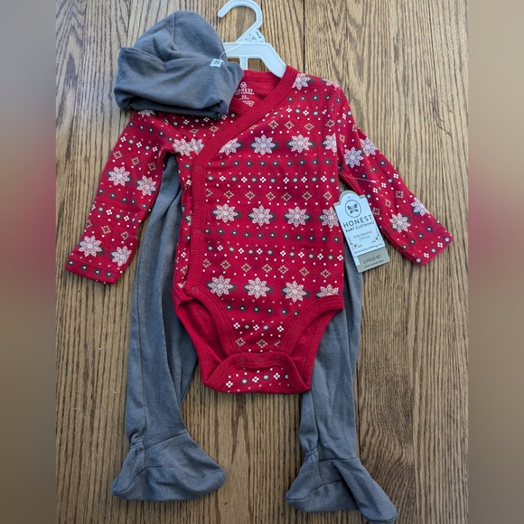 Winter Layette Set,3 piece, Honest Co., Organic,Size 6 Months - Picture 1 of 6